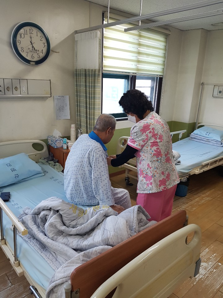 0324 보건소 - 금산군, 보호자 없는 병원 연간 100여 명 이용 ‘호응’ (2).jpg