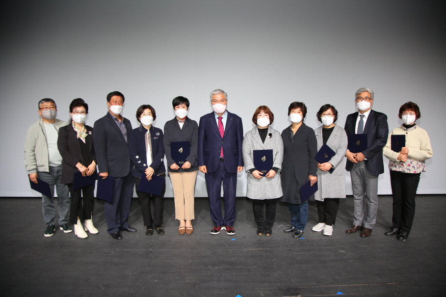 [크기변환]0401 주민복지지원과 - (사진2)금산군, 제4기 읍면지역사회보장협의체 위원 190명 위촉.JPG